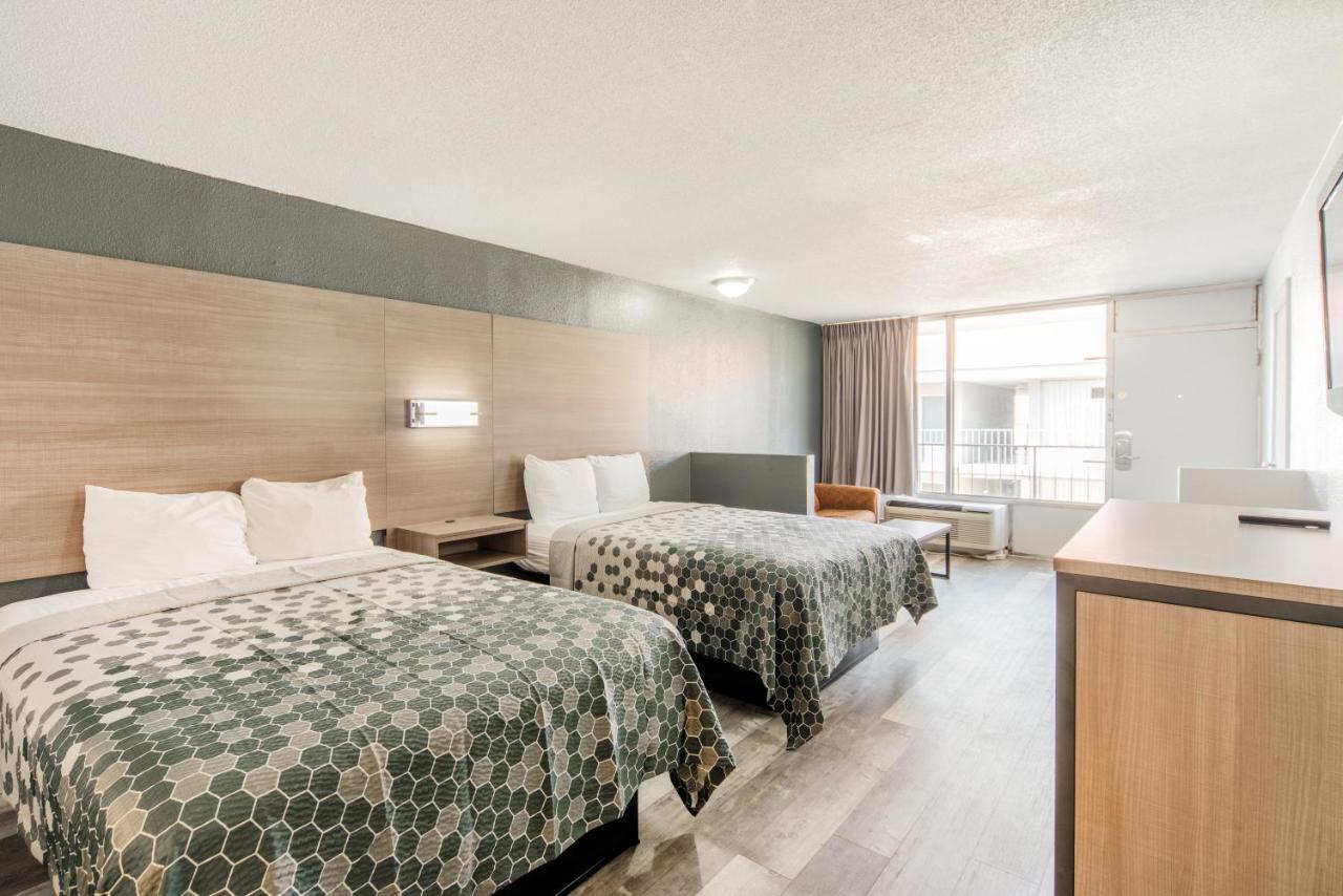 Econo Lodge Inn & Suites Near Bricktown Οκλαχόμα Εξωτερικό φωτογραφία