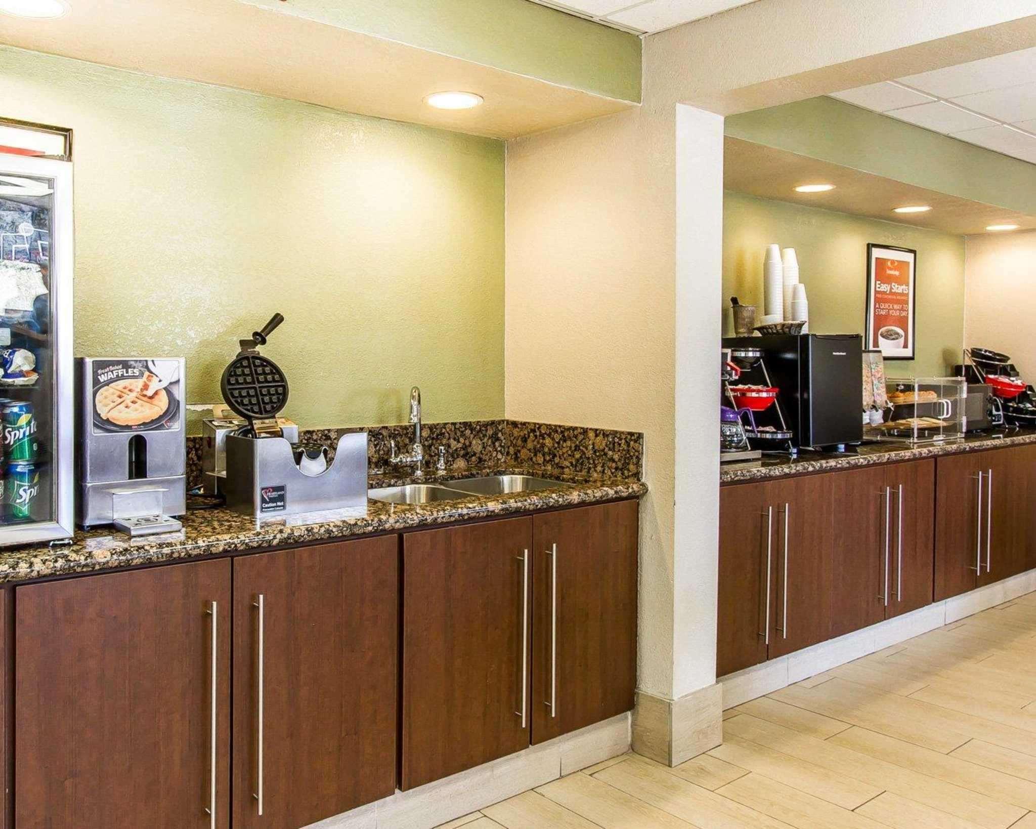 Econo Lodge Inn & Suites Near Bricktown Οκλαχόμα Εξωτερικό φωτογραφία
