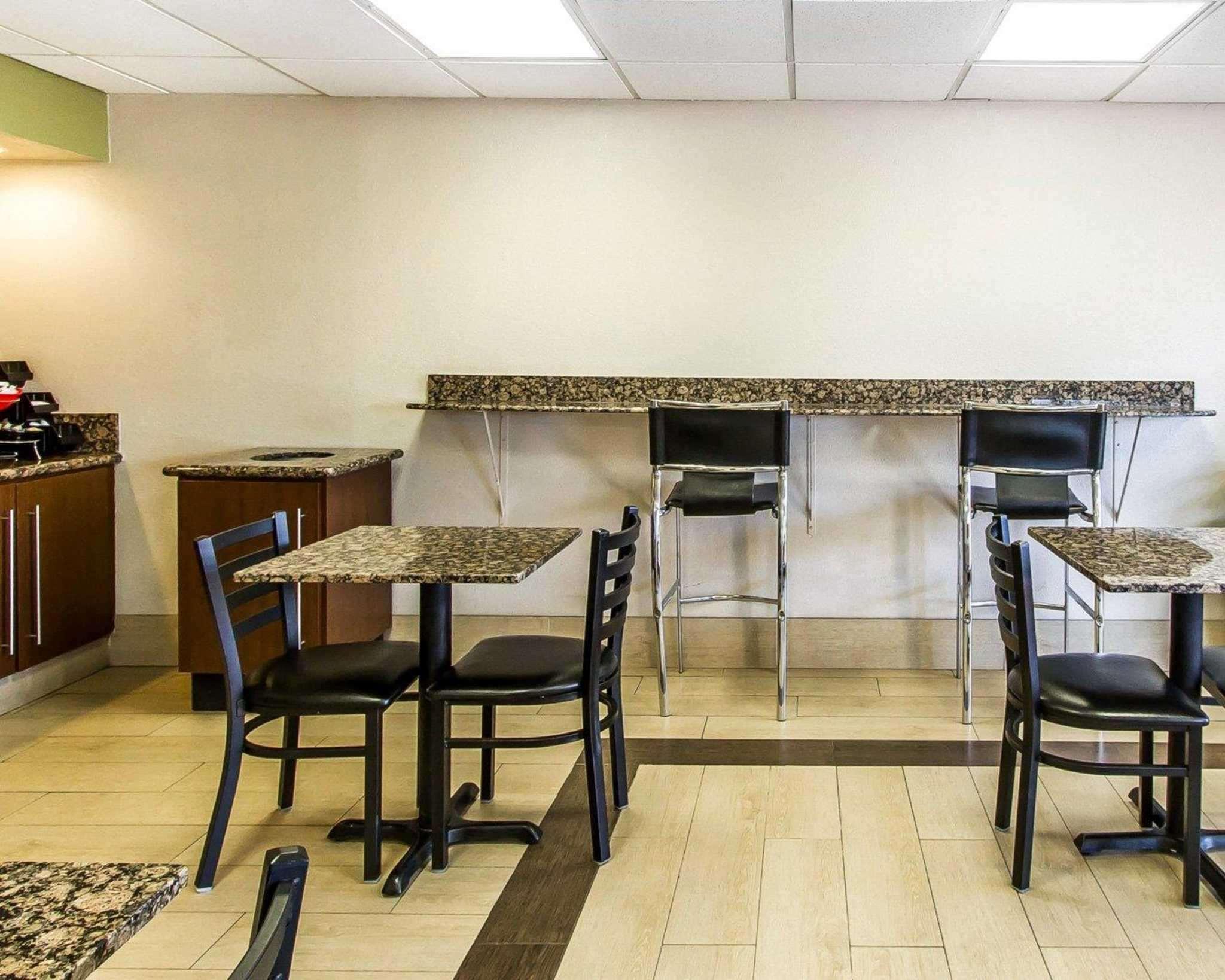 Econo Lodge Inn & Suites Near Bricktown Οκλαχόμα Εξωτερικό φωτογραφία