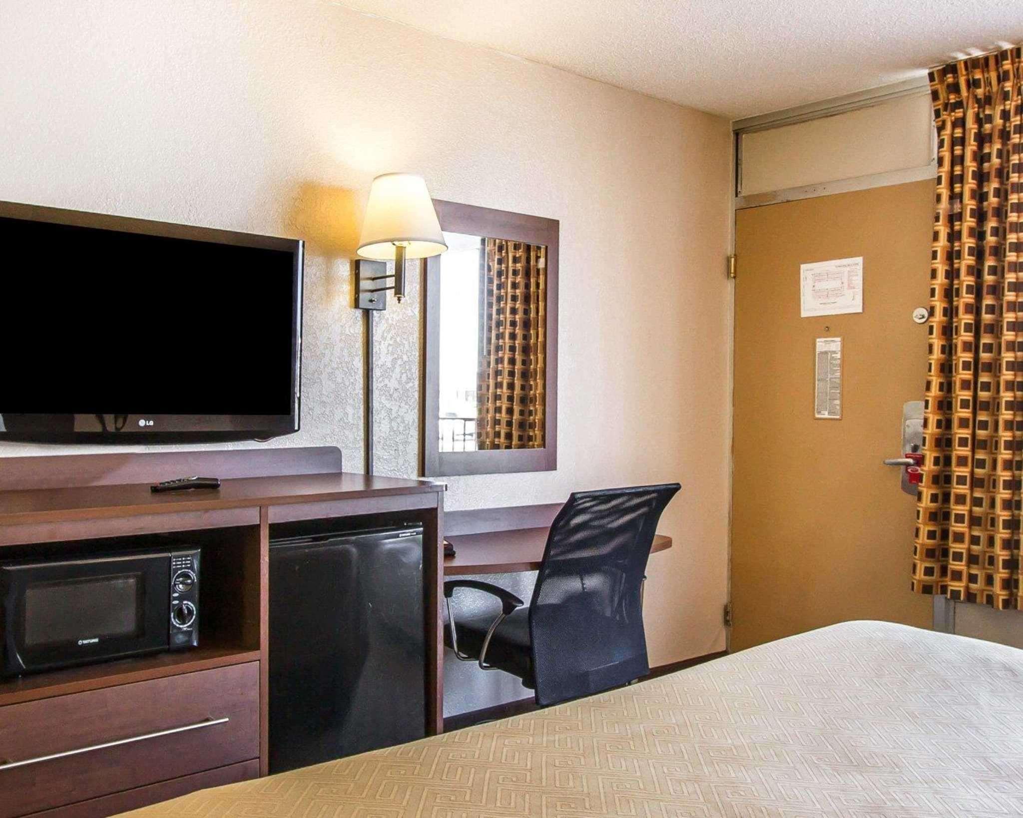 Econo Lodge Inn & Suites Near Bricktown Οκλαχόμα Εξωτερικό φωτογραφία