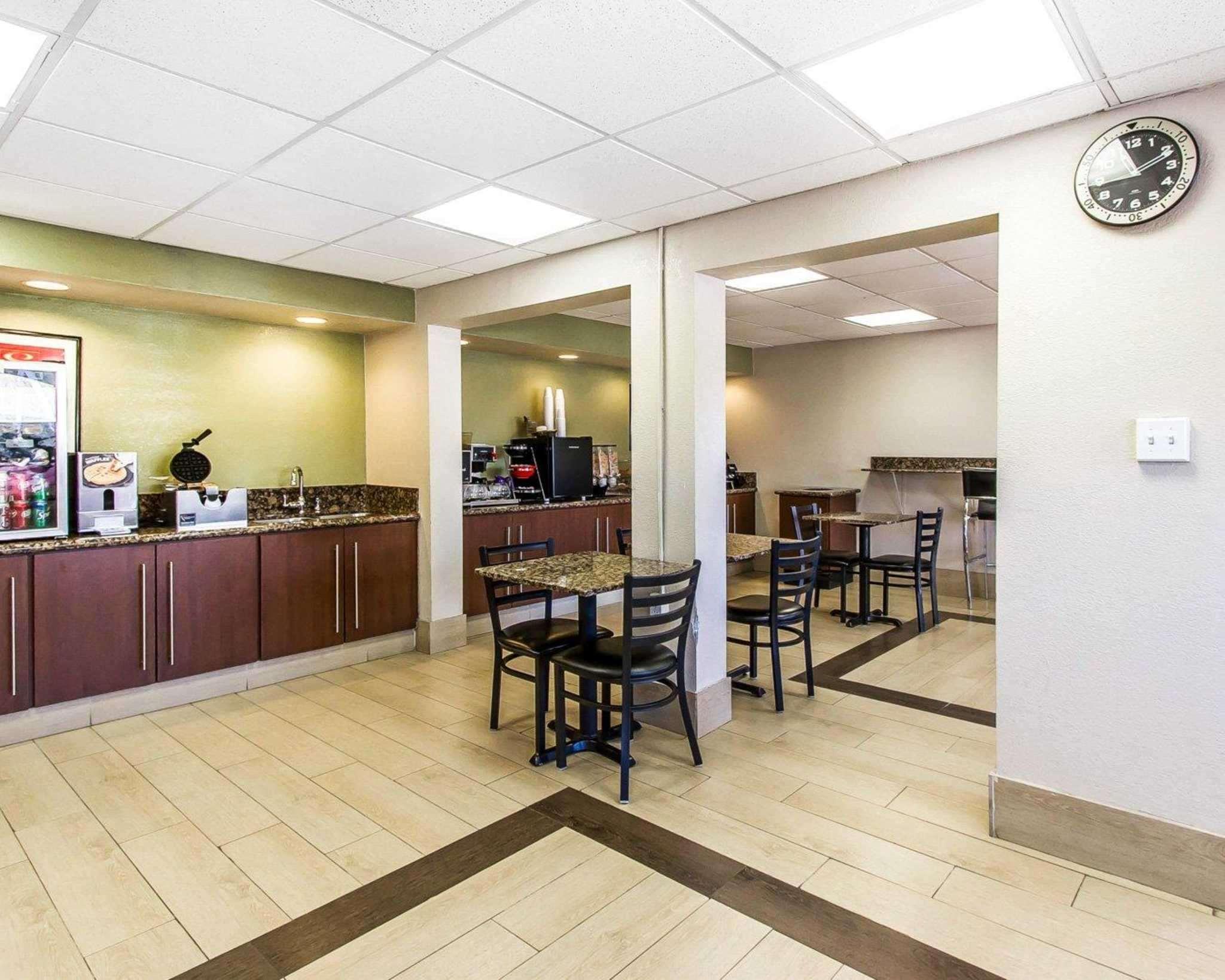 Econo Lodge Inn & Suites Near Bricktown Οκλαχόμα Εξωτερικό φωτογραφία