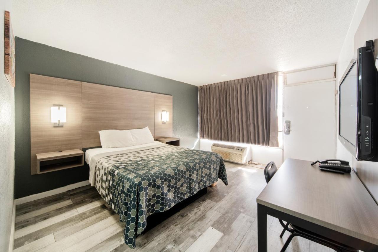 Econo Lodge Inn & Suites Near Bricktown Οκλαχόμα Εξωτερικό φωτογραφία