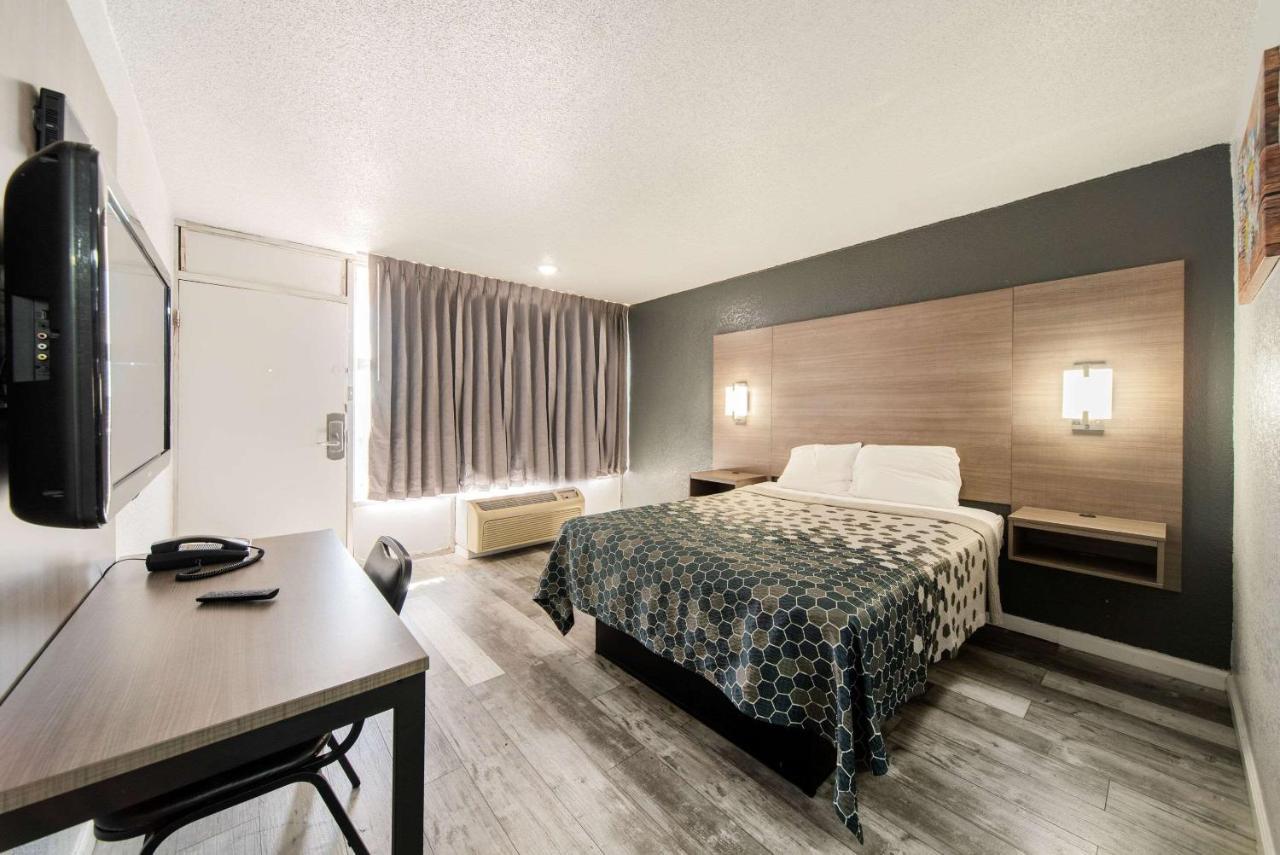 Econo Lodge Inn & Suites Near Bricktown Οκλαχόμα Εξωτερικό φωτογραφία