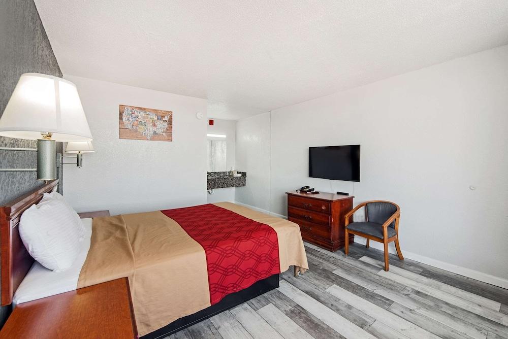 Econo Lodge Inn & Suites Near Bricktown Οκλαχόμα Εξωτερικό φωτογραφία